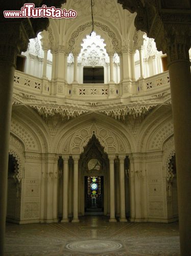 Immagine La Rotonda del castello di Sammezzano (comune di Reggello) è una delle sale più famose e caratteristiche dell'edificio - foto © Sailko / Wikipedia