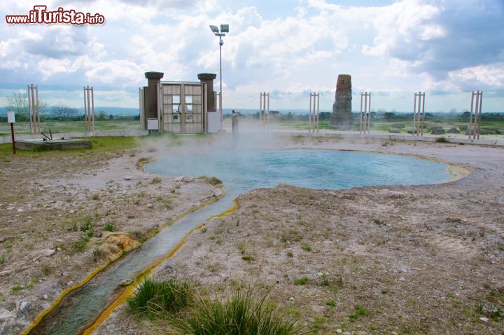 Immagine La sorgente termale del Bullicame alla periferia di Viterbo, nel Lazio