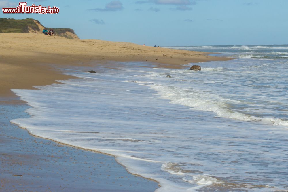 Immagine La spiaggia dell'isola di Nantucket, capo Cod (Massachusetts) lambita dall'Oceano Atlantico.