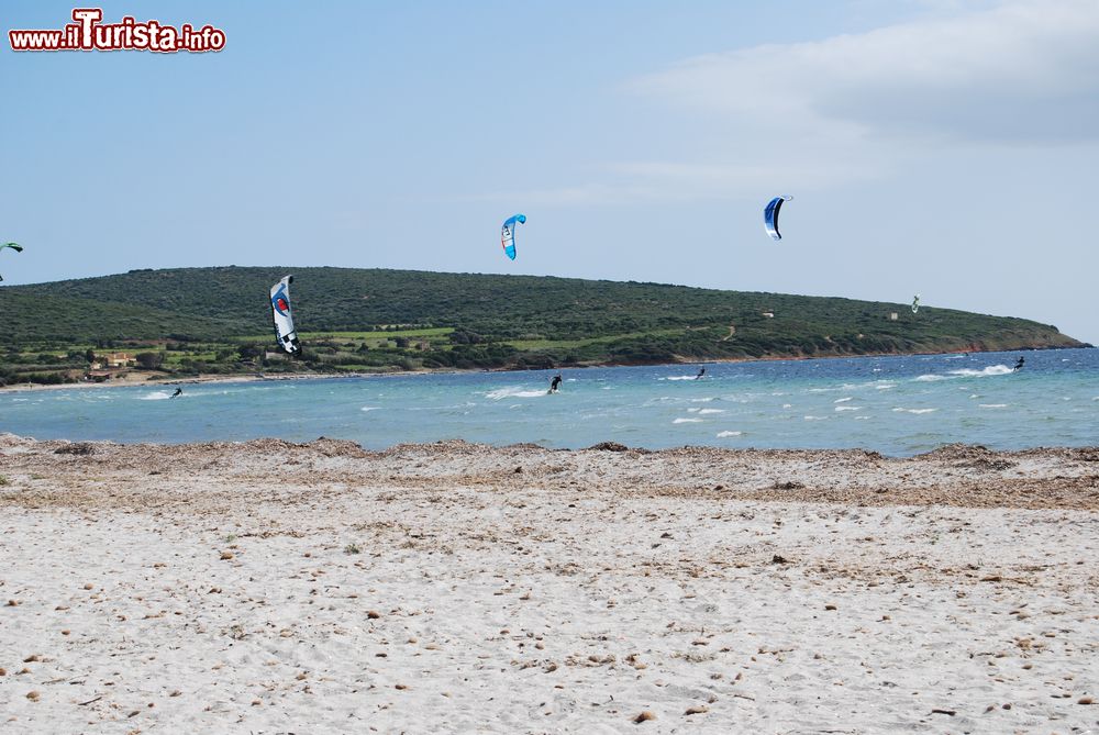 Immagine La spiaggia di Is Solinas a Masainas in Sardegna