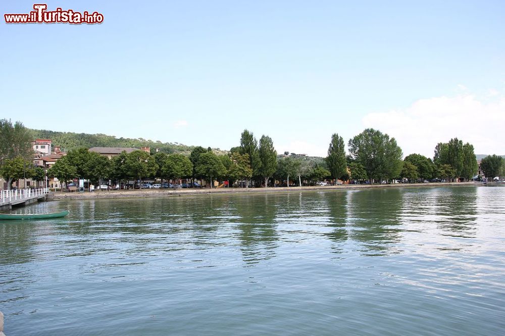 Immagine La spiaggia di San Feliciano sul Lago Trasimeno