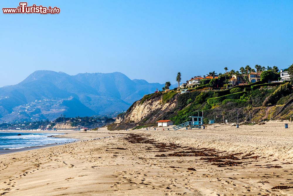 Immagine La spiaggia sabbiosa di Malibu, California (USA).