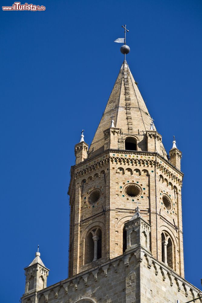 Immagine La torre campanaria della Cattedrale di Atri in Abruzzo