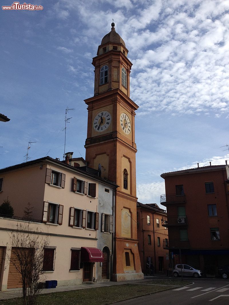 Immagine La Torre Civica di San Martino in Rio, Emilia-Romagna - © Bucaramango - CC BY-SA 3.0, Wikipedia