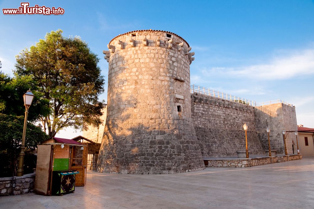 Immagine La torre della fortezza Frankopan a Krk in Croazia