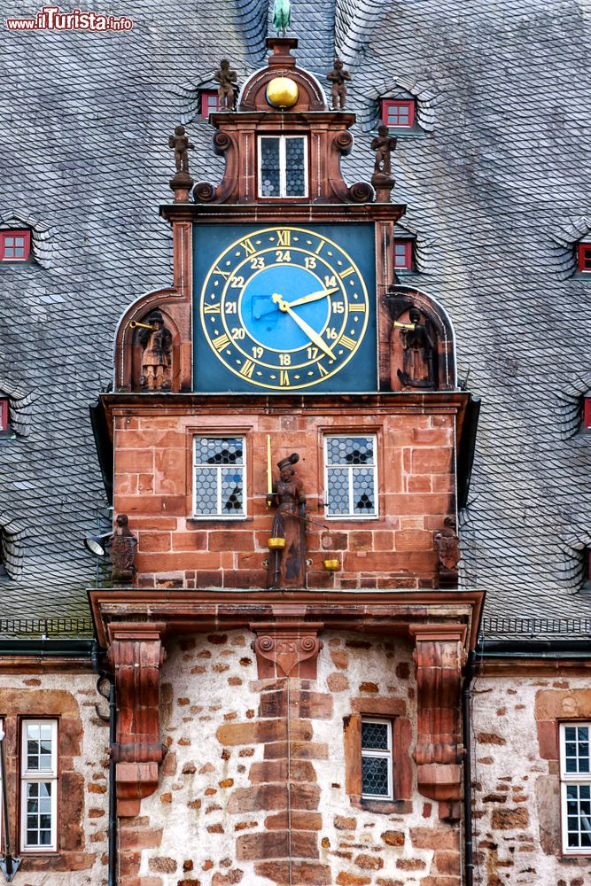 Immagine La torre dell'orologio del Municipio di Marburgo in Assia, siamo in Germania