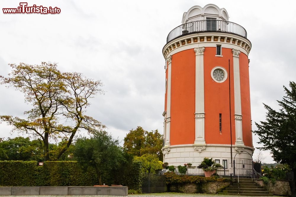 Immagine La Torre Elise nel Giardino Botanico di Wuppertal, Germania. Da qui si ammira un suggestivo panorama sul paesaggio circostante. 