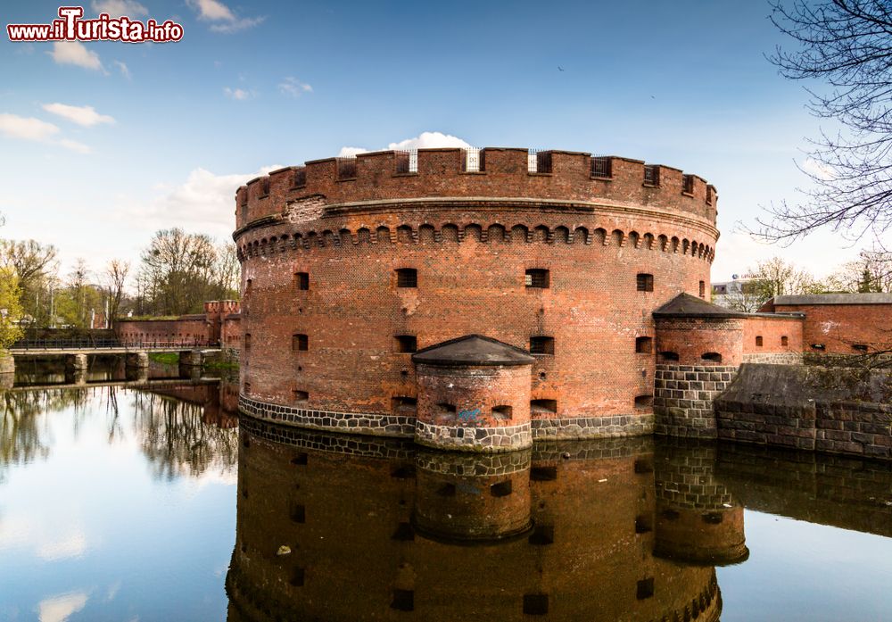 Immagine La torre fortificata Der Dohna a Kaliningrad, Russia. Oggi ospita la sede dell'Amber Museum.