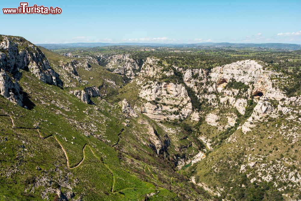 Immagine La valle spettacolare della Riserva Naturale di Cavagrande in Sicilia