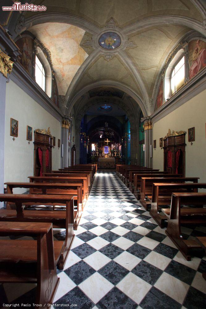 Immagine La vecchia chiesa del santuario Madonna del Sangue a Re, Piemonte - © Paolo Trovo / Shutterstock.com