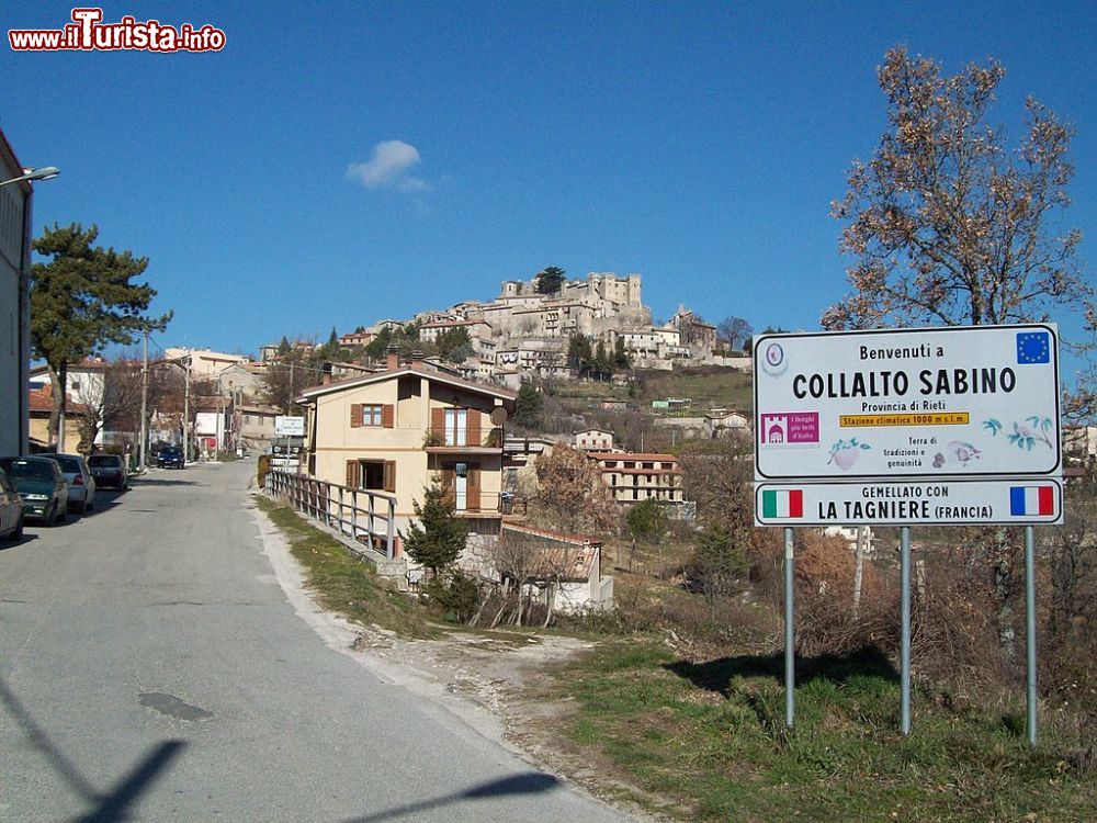 Immagine La visita al borgo di Collalto Sabino in Provincia di Rieti - © altotemi, CC BY-SA 2.0, Wikipedia