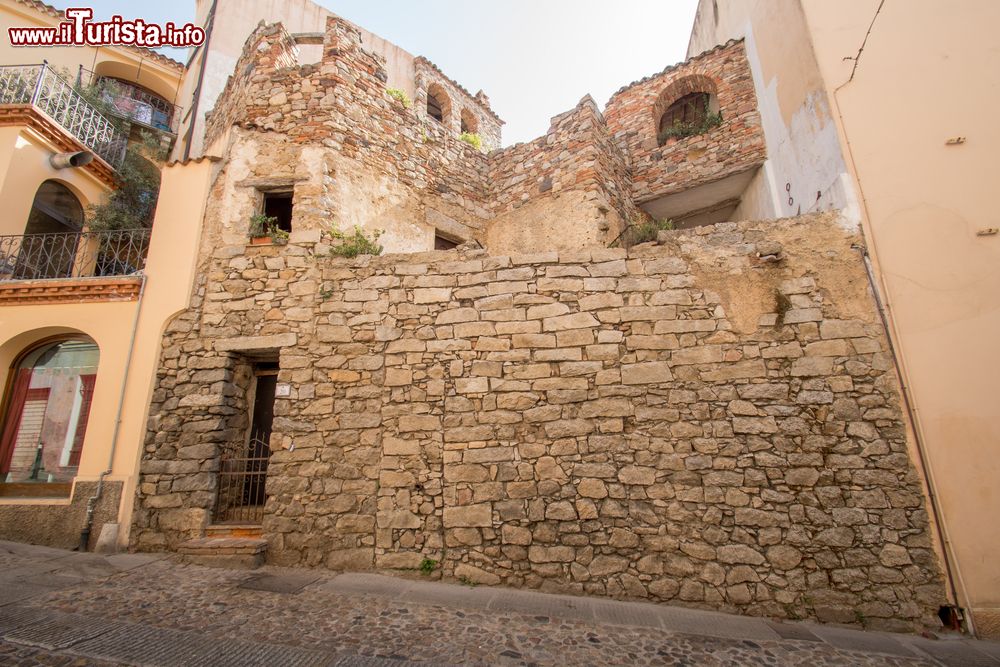 Immagine La visita al centro storico di Nuoro in Sardegna