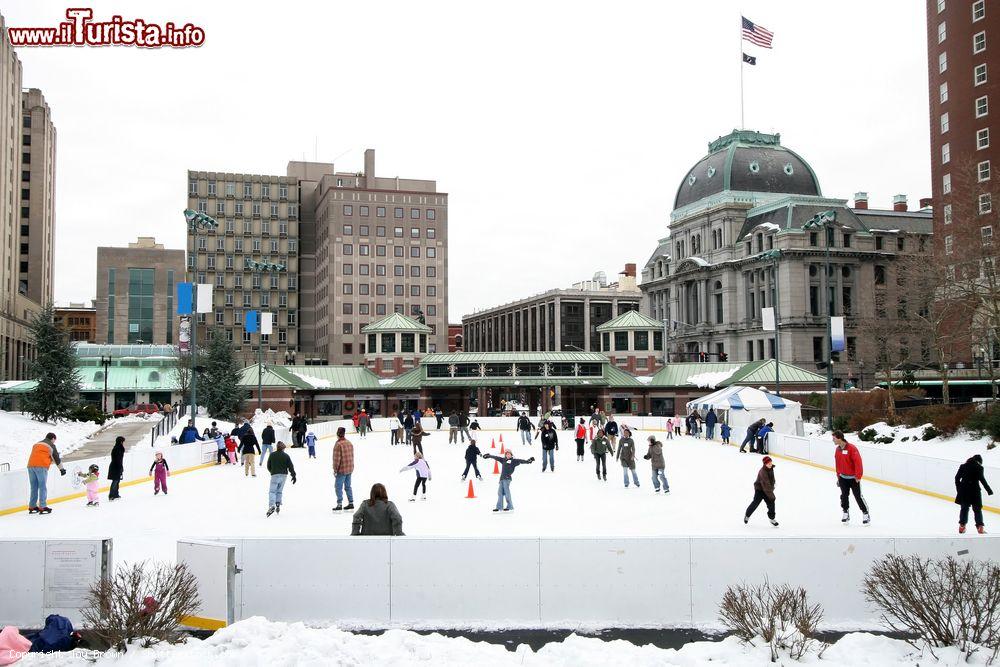 Immagine L'area pubblica destinata al pattinaggio su ghiaccio a Providence, Rhode Island, Stati Uniti d'America - © Joy Brown / Shutterstock.com