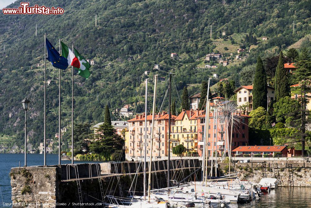 Immagine Le barche nella baia di Bellano sulla sponda orientale del Lago di Como - © Claudio Giovanni Colombo / Shutterstock.com