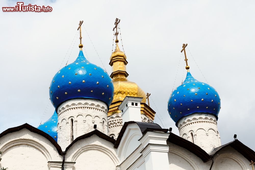 Immagine Le cupole della Cattedrale dell'Annunciazione nel Cremlino di Kazan in Russia