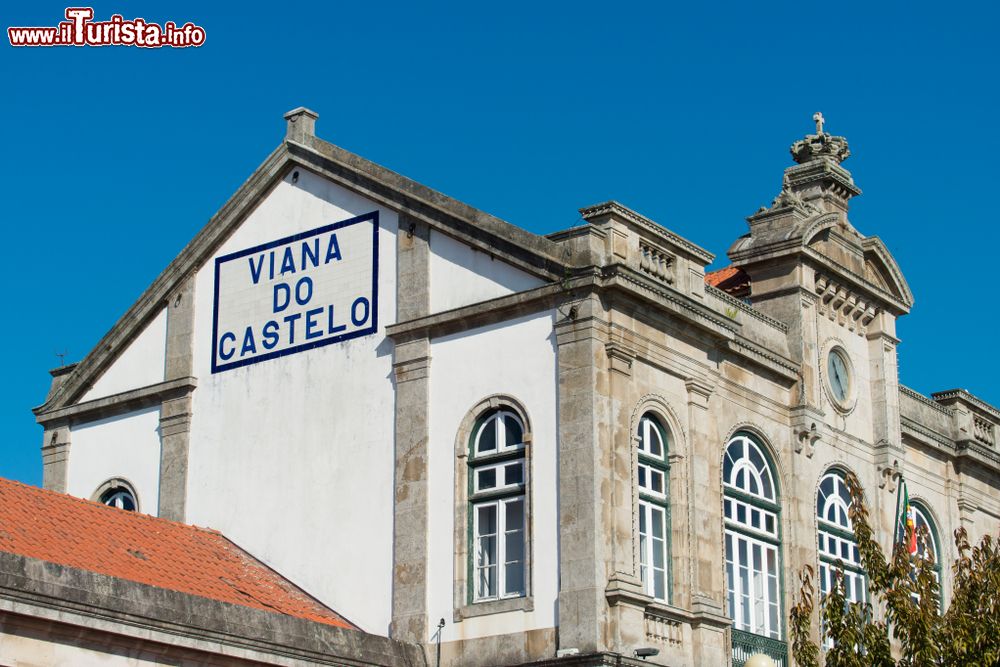 Immagine L'edificio della stazione ferroviario di Viana do Castelo (Portogallo).