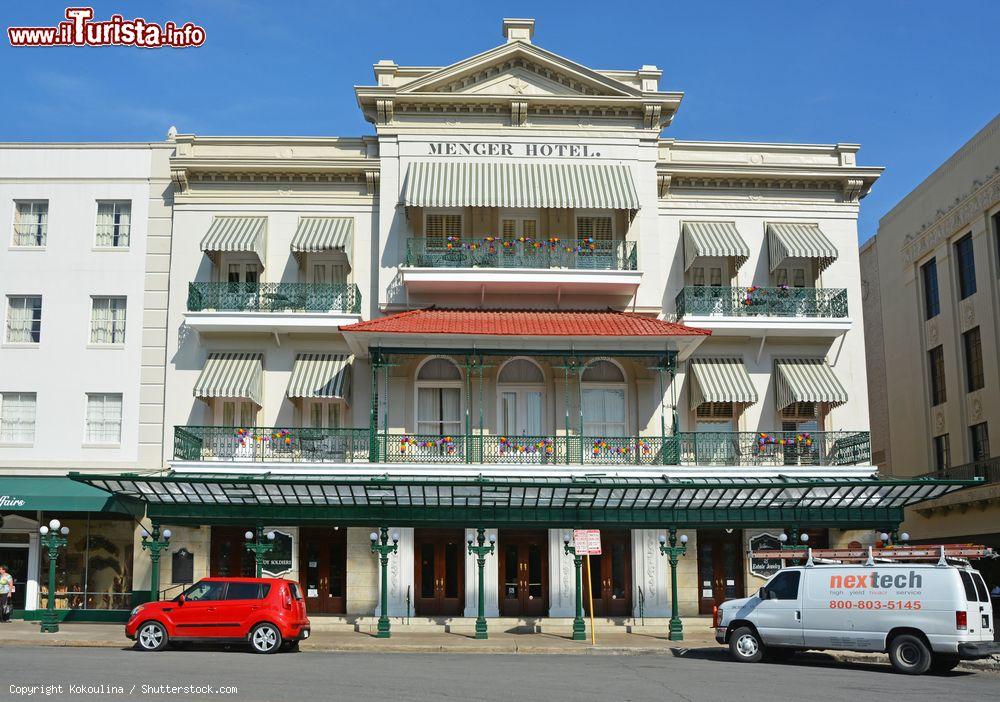 Immagine L'elegante facciata dell'Hotel Menger a San Antonio, Texas - © Kokoulina / Shutterstock.com