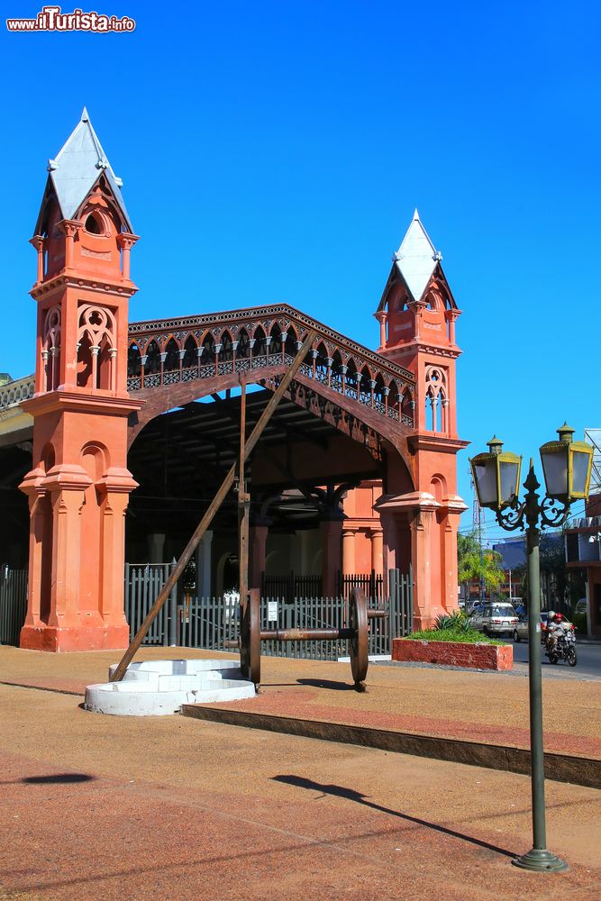 Immagine L'ex stazione ferroviaria di Asuncion, Paraguay.