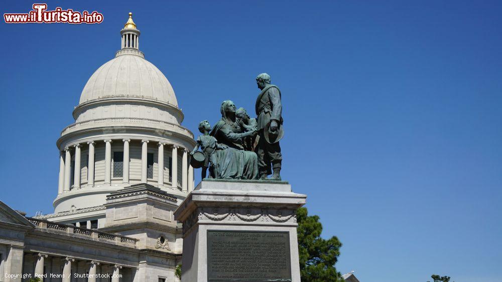 Immagine Little Rock, Arkansas: monumento alle donne confederate dell'Arkansas - © Reed Means / Shutterstock.com