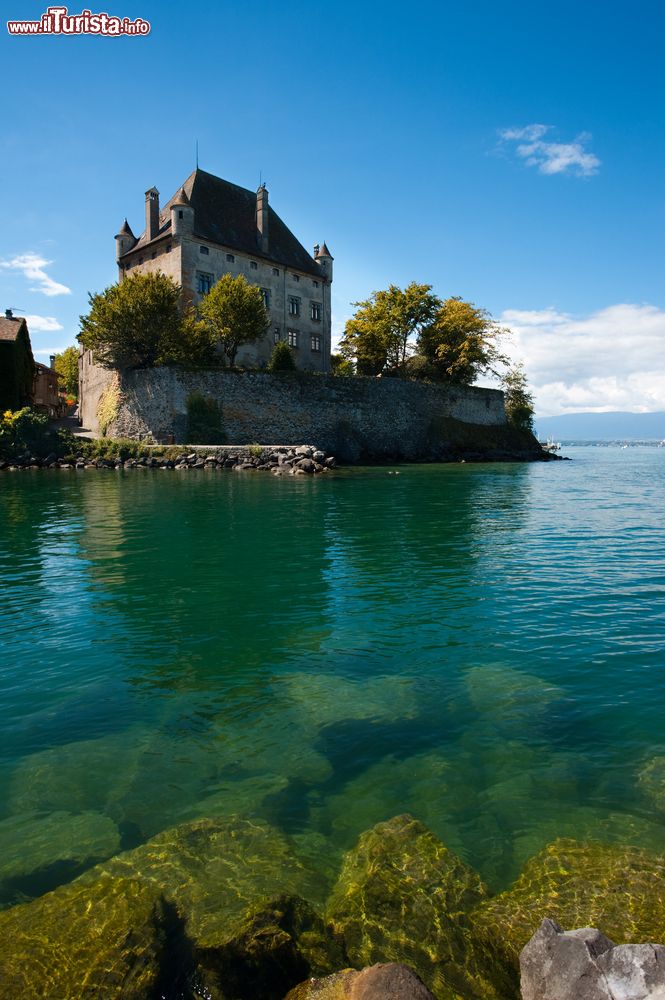 Immagine Lo spettacolare Castello di Yvoire si affaccia direttamente sulle acque del Lago Lemano (altrimenti detto Lago di Ginera).