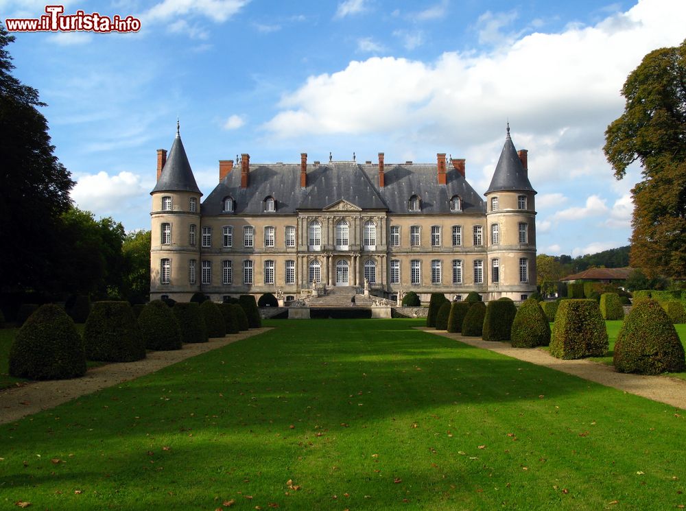 Immagine Lo splendido Haroue Palace nei pressi di Nancy, Francia. La costruzione di questo elegante maniero risale agli anni fra il 1720 e il 1732.