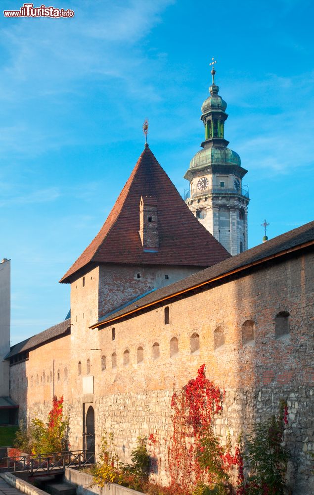 Immagine Lo storico edificio del Royal Arsenal nella città di Lviv, Ucraina. La sua costruzione risale agli anni fra il 1642 e il 1644.