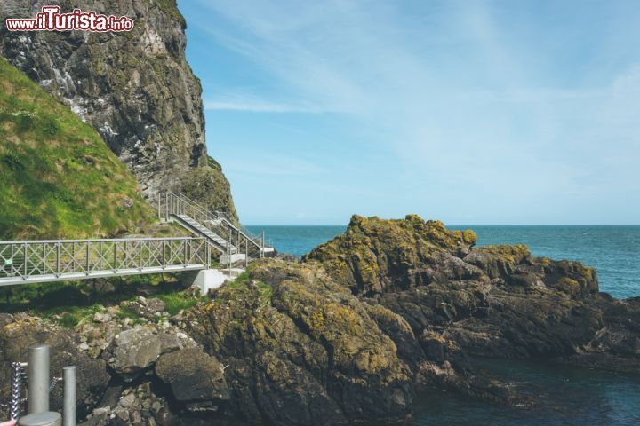 Immagine Lo storico sentiero attrezzato di The Gobbins, vicino a Larne (Irlanda). si trova sulla penisola di Islandmagee