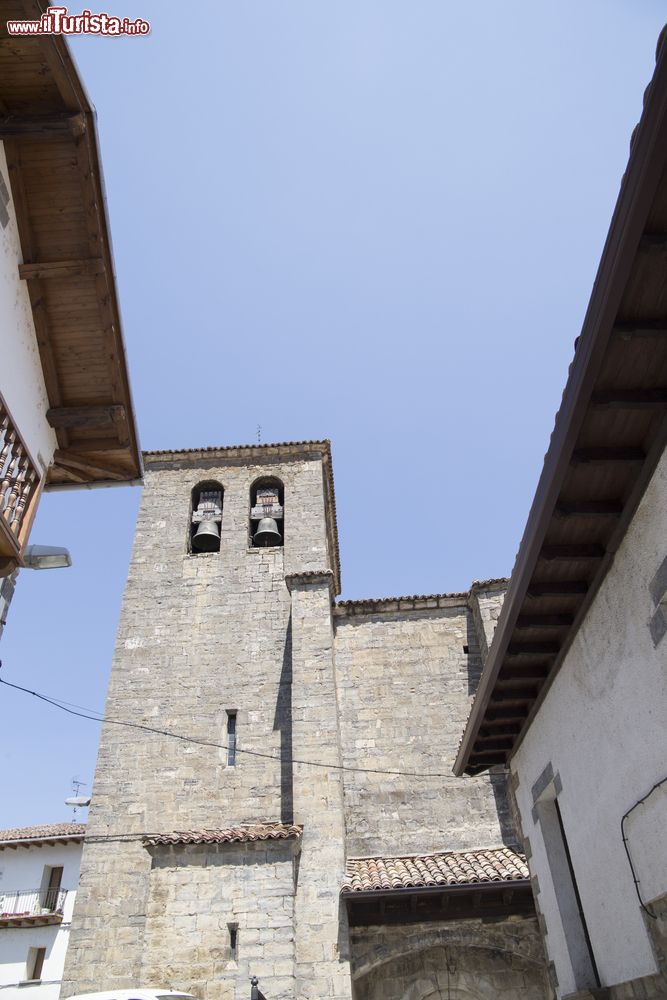 Immagine Lo storico villaggio di Burgui in Navarra, Spagna nord-orientale