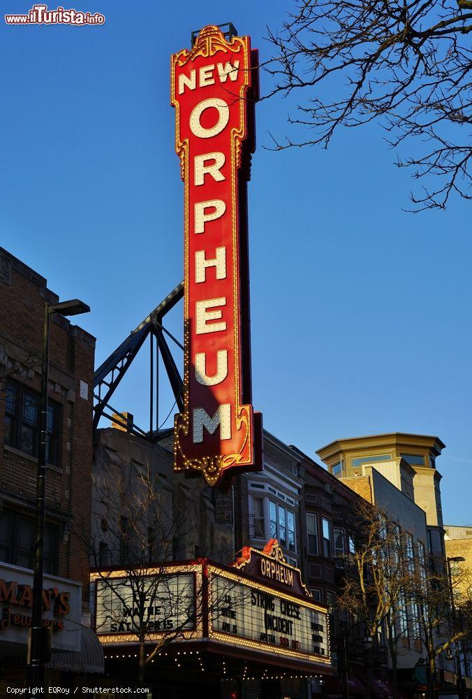 Immagine L'Orpheum Theatre in State Street a Madison, Wisconsin. Questo cinema in stile Art Déco venne costruito nel 1926 - © EQRoy / Shutterstock.com