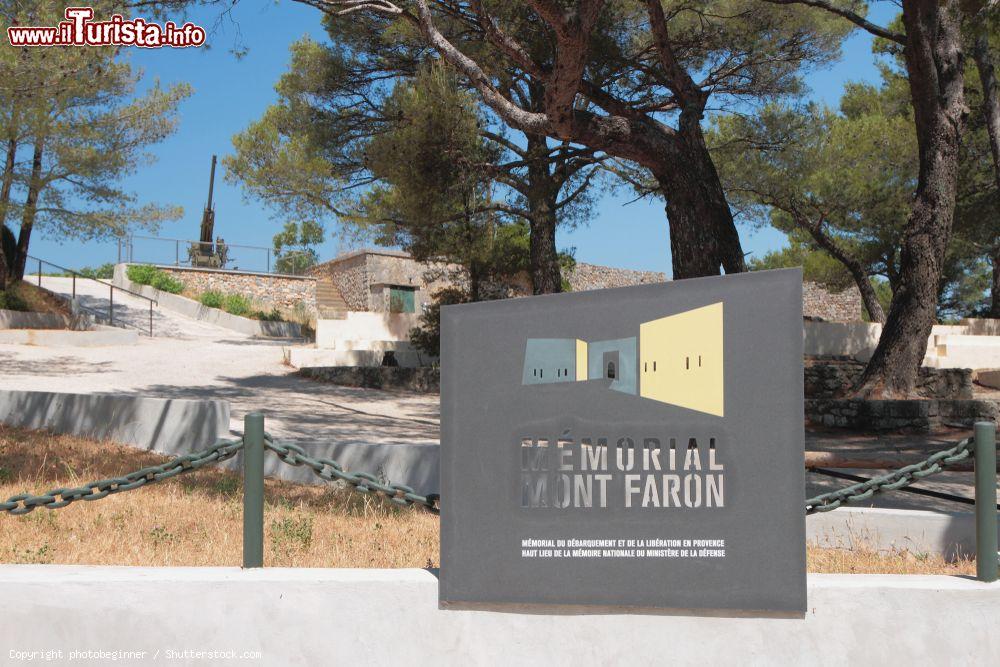 Immagine Memoriale sul Monte Faron a Tolone, Francia. Ospitato nella torre Beaumont, questo memoriale è dedicato alla liberazione della Francia sud-est avvenuta nell'agosto 1944 © photobeginner / Shutterstock.com