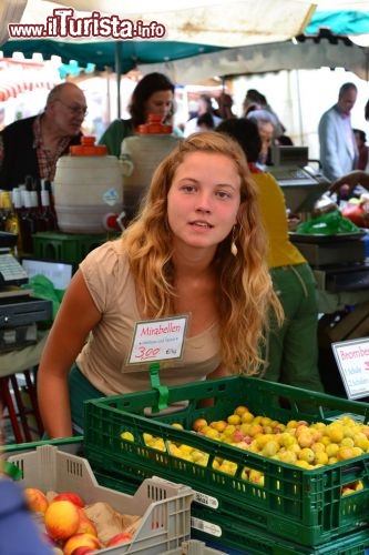 Immagine Curiosando all'interno del mercato di Francoforte