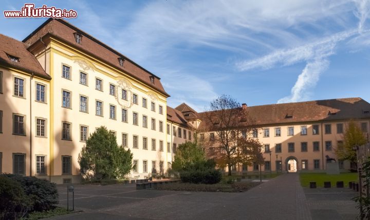 Immagine Coorte interna del monastero benedettino di Weingarten, Germania - Panorama della coorte interna del monastero presso Ravensburg © Mor65_Mauro Piccardi / Shutterstock.com