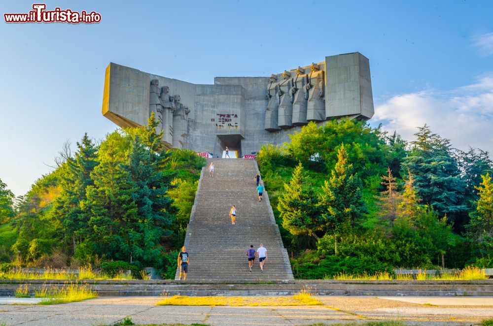 Immagine Monumento all'Amicizia sovietico-bulgara nella città di Varna, Bulgaria.