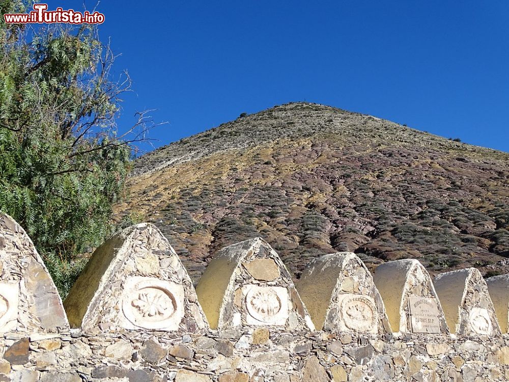 Immagine Dettaglio dei muri di pietra nel Pueblo Mágico di Real de Catorce, tra le montagne nello stato di San Luis Potosí, Messico. - © Adam Jones - Wikimedia Commons   