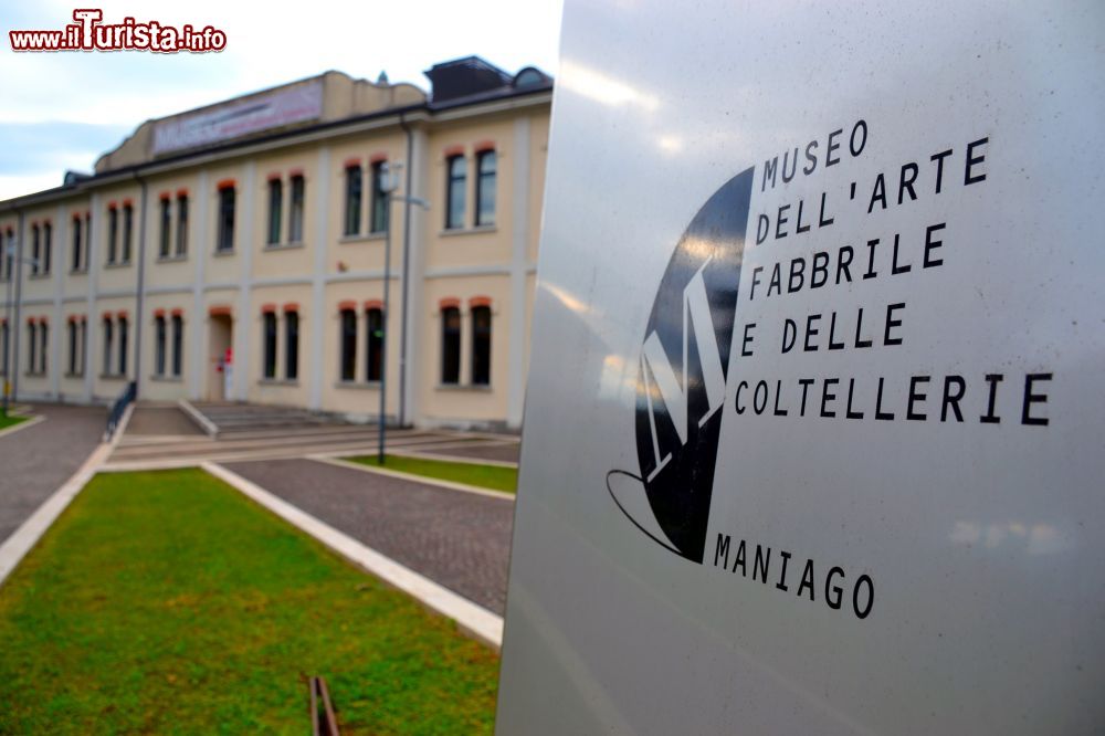 Immagine Il Museo dell'Arte Fabbrile e delle Coltellerie di Maniago è ospitato nell'ex edificio del Co.Ri.Ca.Ma.