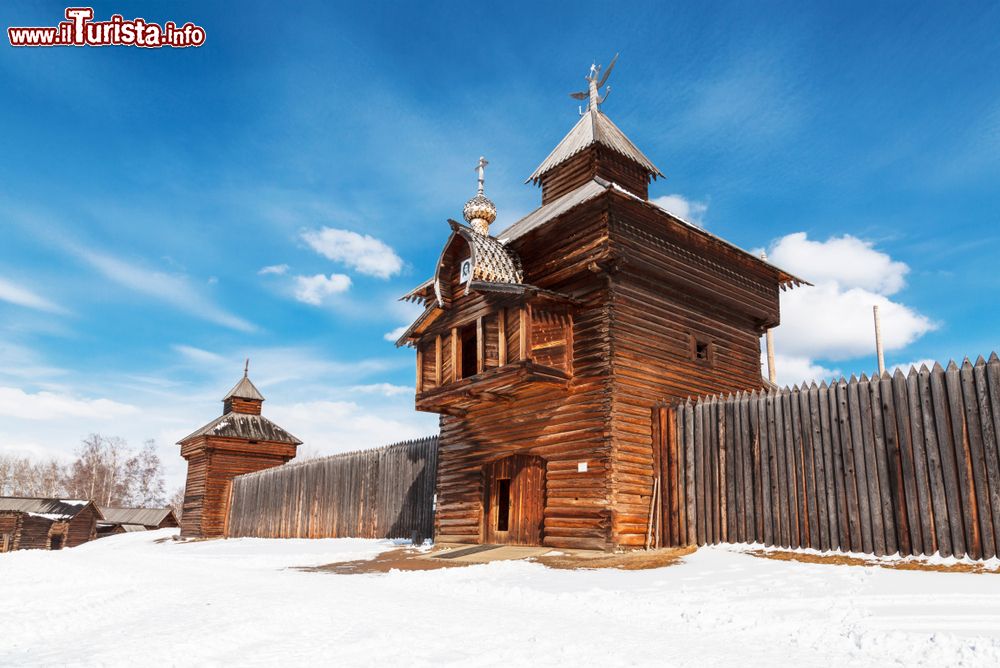 Immagine Il Museo Taltsy, circa 47 km a sud-ovest di Irkutsk, lungo il corso del fiume Angara.