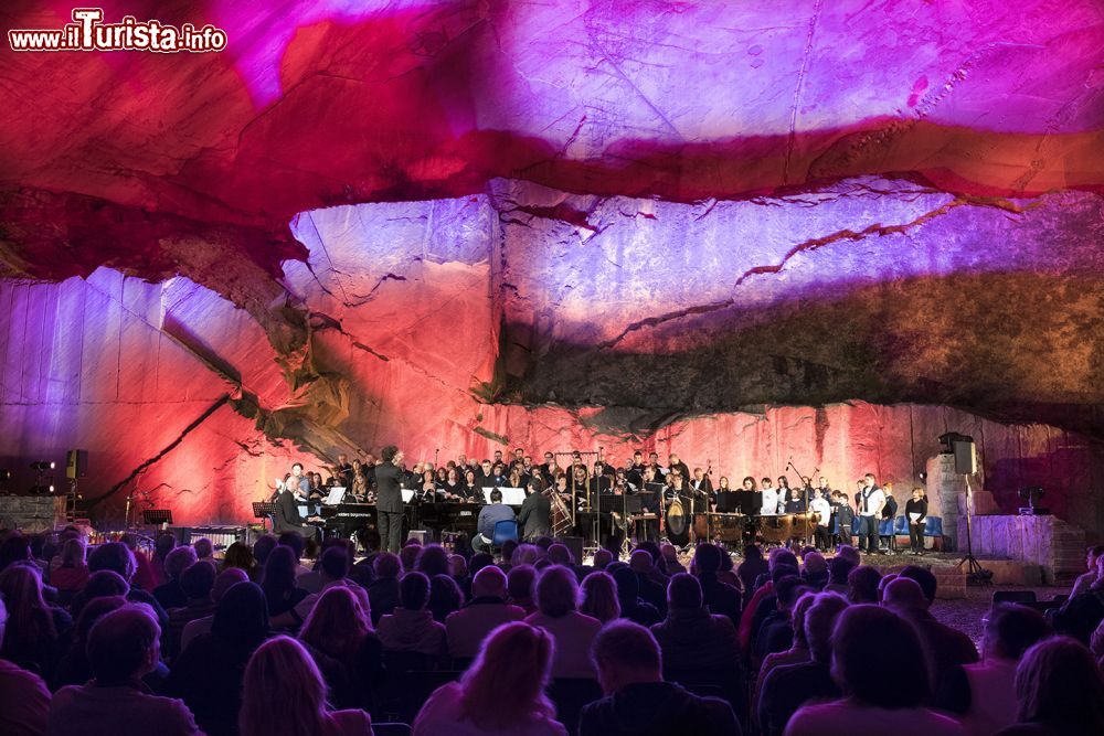 Immagine Musica dal vivo tra le rocce a Tones On The Stones la serie di concerti a Trontano, vicino a Crodo in Piemonte