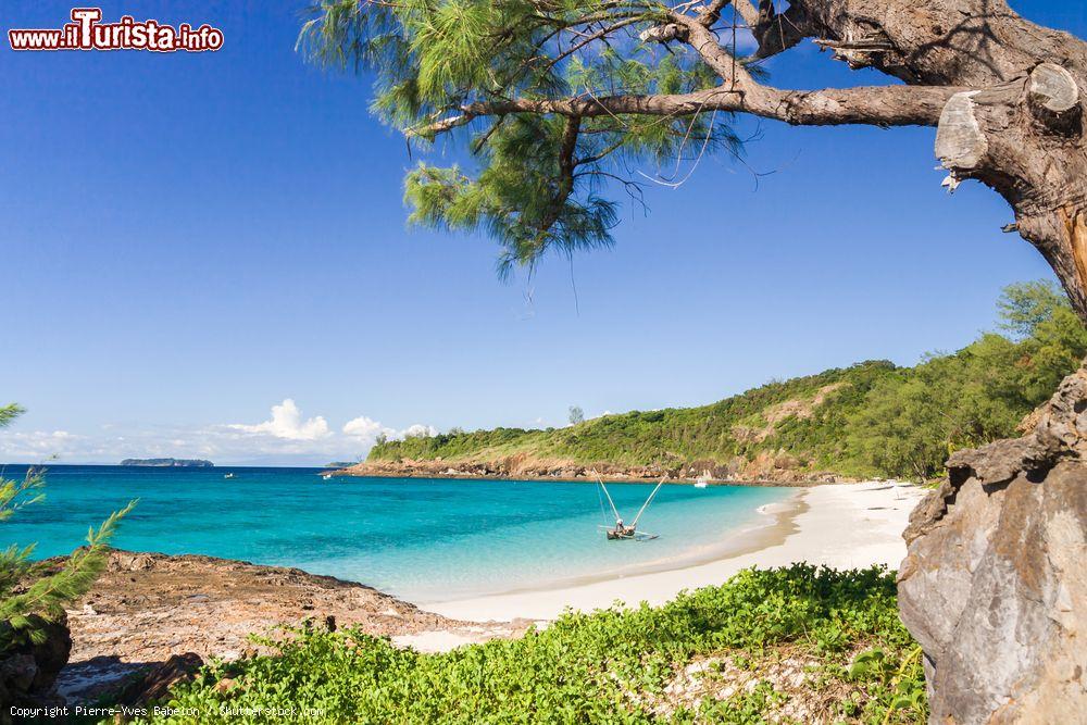 Immagine Natura lussureggiante sull'isola di Tsarabanjina, nord del Madagascar - © Pierre-Yves Babelon / Shutterstock.com