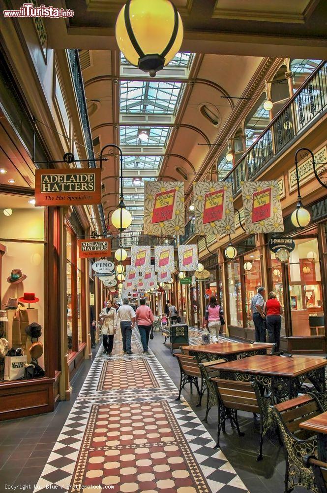 Immagine Negozi nell'Adelaide Arcade, galleria storica della città (Australia) - © Lux Blue / Shutterstock.com