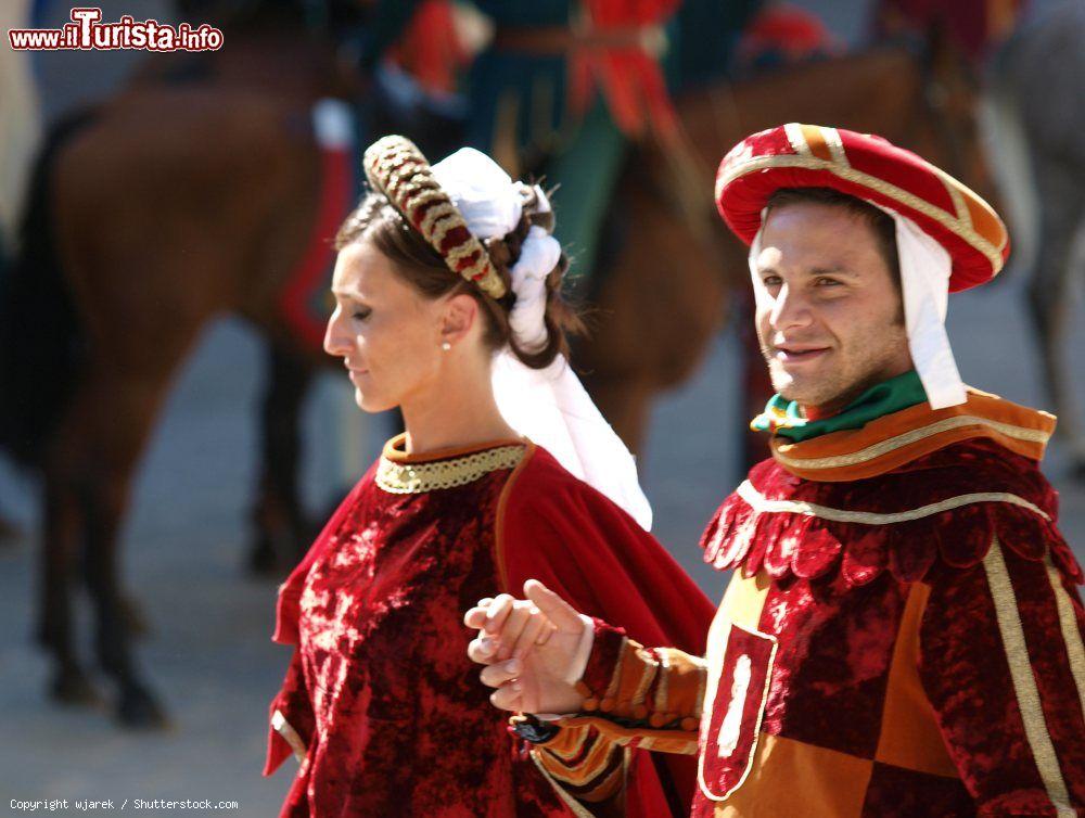 Immagine Offagna, Marche: figuranti alle Feste Medievali del borgo - © wjarek / Shutterstock.com