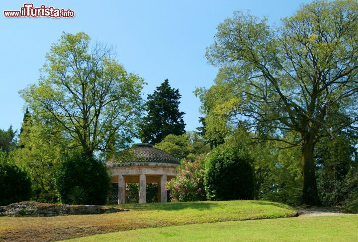 Immagine Un padiglione delle Terme a Montecatini, in Toscana - © Rudi Vandeputte / Shutterstock.com