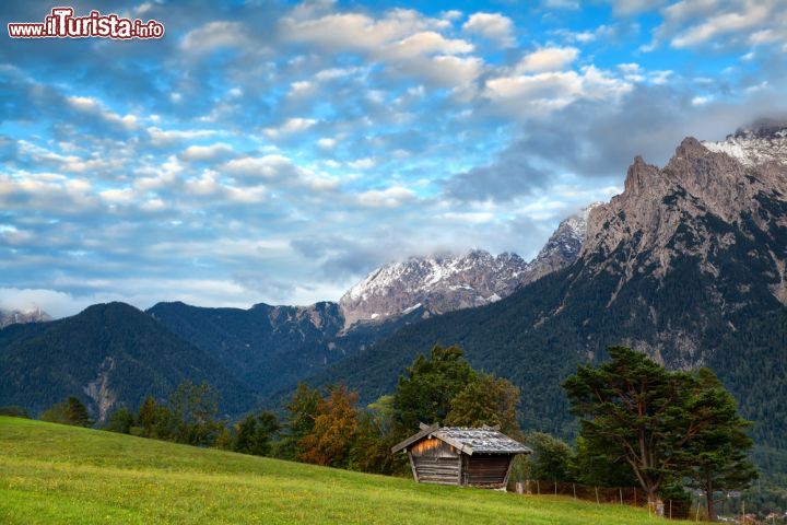 Immagine Paesaggio alpino nella regione bavarese di Mittenwald, Germania - © Olha Rohulya / Shutterstock.com
