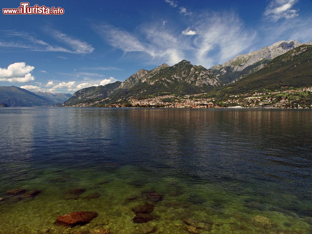 Immagine Panorama del Lago di Como in direzione di Mandello del Lario, Lombardia