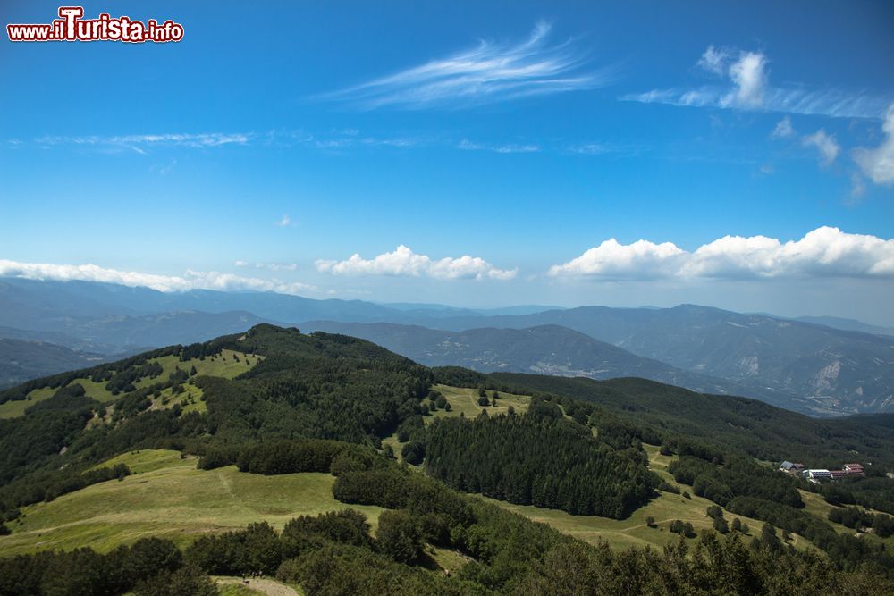 Immagine Panorama dei paesaggi del Monte Ventasso in Emilia-Romagna