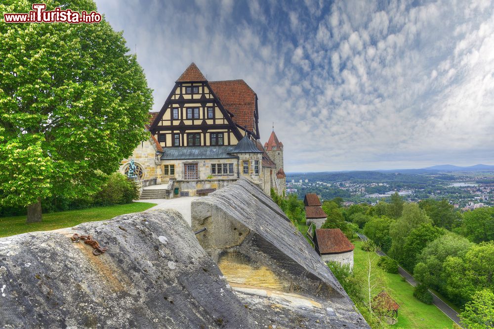 Immagine Panorama della campagna attorno al castello di Coburgo, Germania.