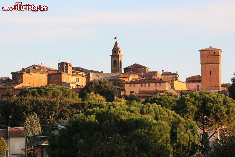 Immagine Panorama di Bettolle, frazione di Sinalunga in Toscana - © LigaDue, CC BY-SA 4.0, Wikipedia