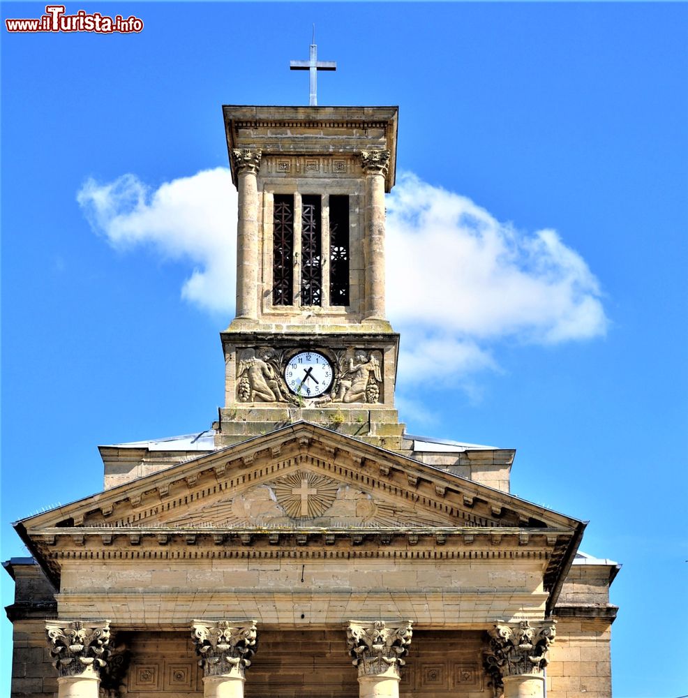 Immagine Particolare della chiesa di Santa Maria Maddalena a Bergerac, Francia.