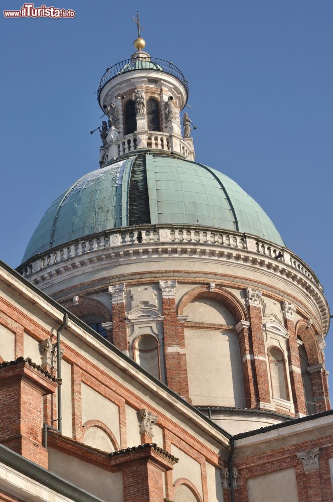 Immagine Particolare della cupola del Santuario di Caravaggio in Lombardia