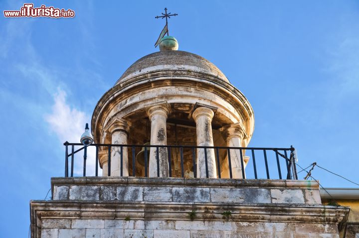 Immagine Particolare della Torre dell'Orologio a Conversano, Puglia - © Mi.Ti. / Shutterstock.com