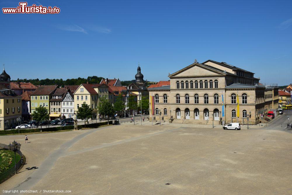 Immagine Piazza del Palazzo di fronte all'Ehrenburg di Coburgo, Germania - © photo20ast / Shutterstock.com
